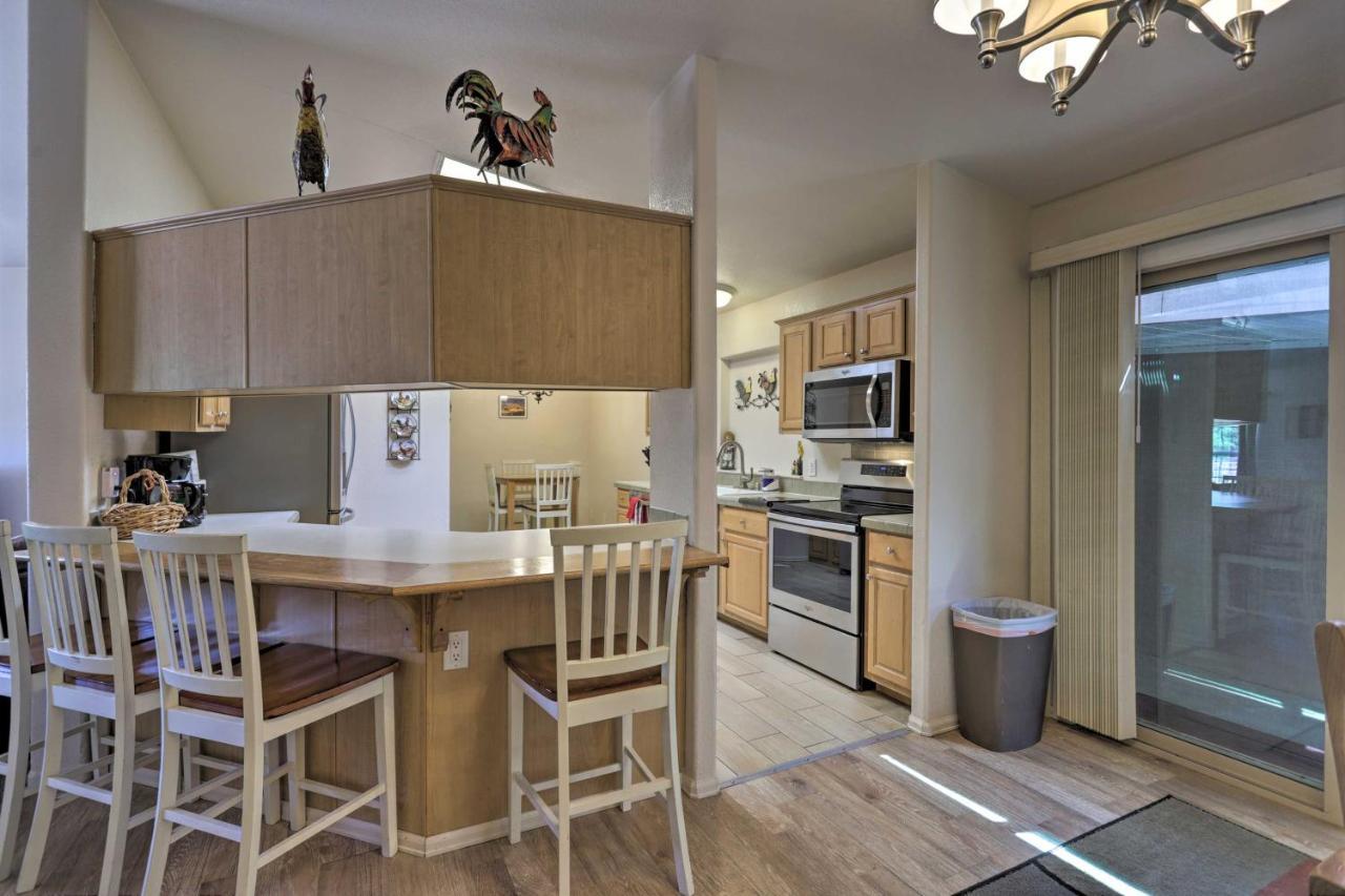 Rustic Retreat Moab Townhome With Grill And Fire Pit エクステリア 写真