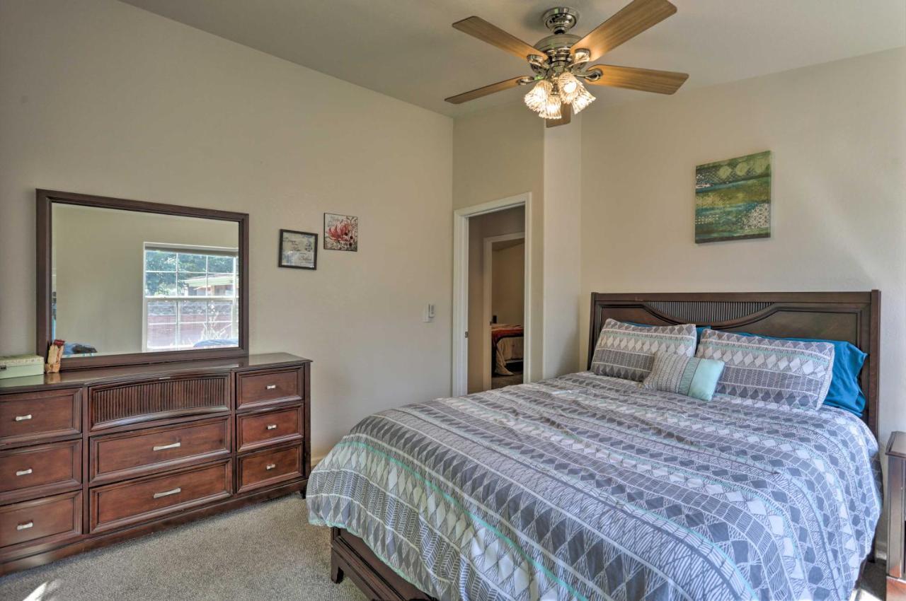 Rustic Retreat Moab Townhome With Grill And Fire Pit エクステリア 写真